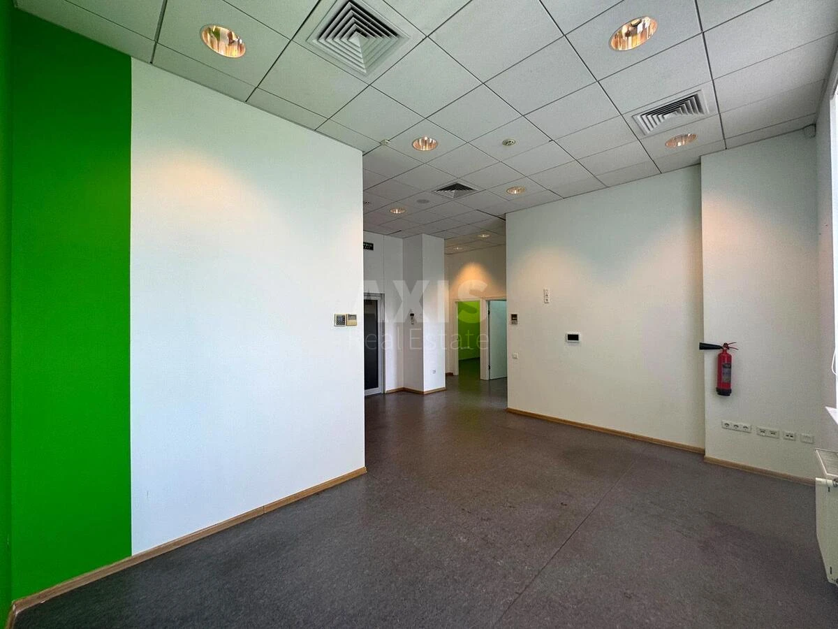 Office vul. Pymonenka Mykoly 13, 865m26785010