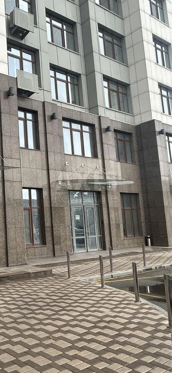 Объект сервиса ул. Драгомирова Михаила 7, 91м2567061