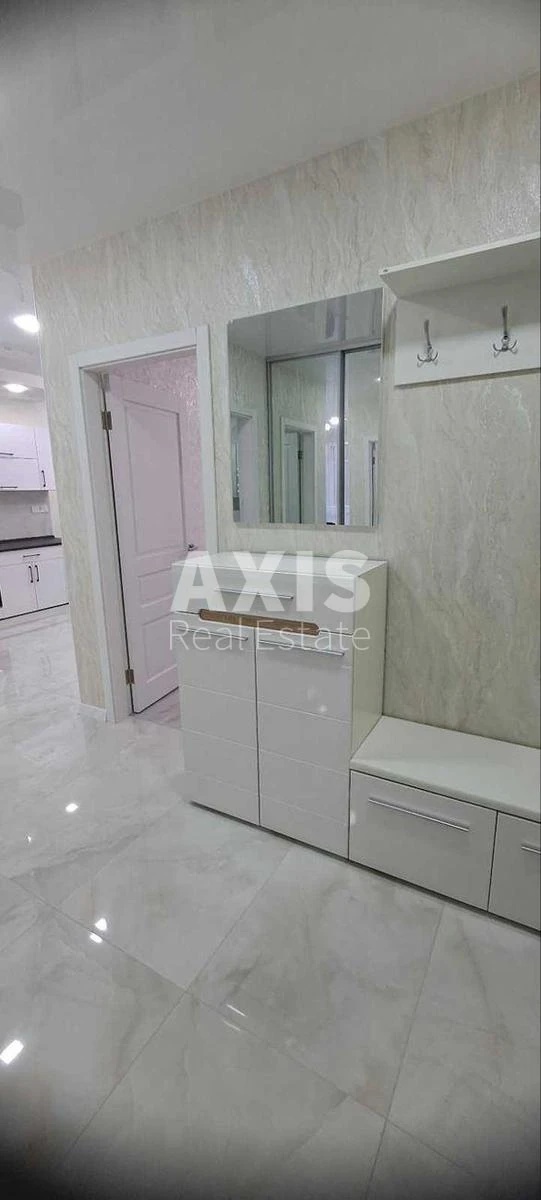 2k apartment vul. Sverstjuka Jevgena 4416385