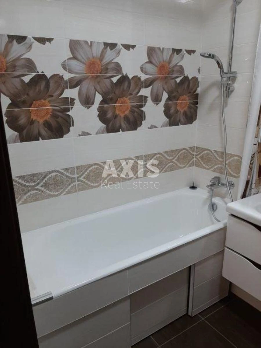 1k apartment vul. Panel'na 6351452