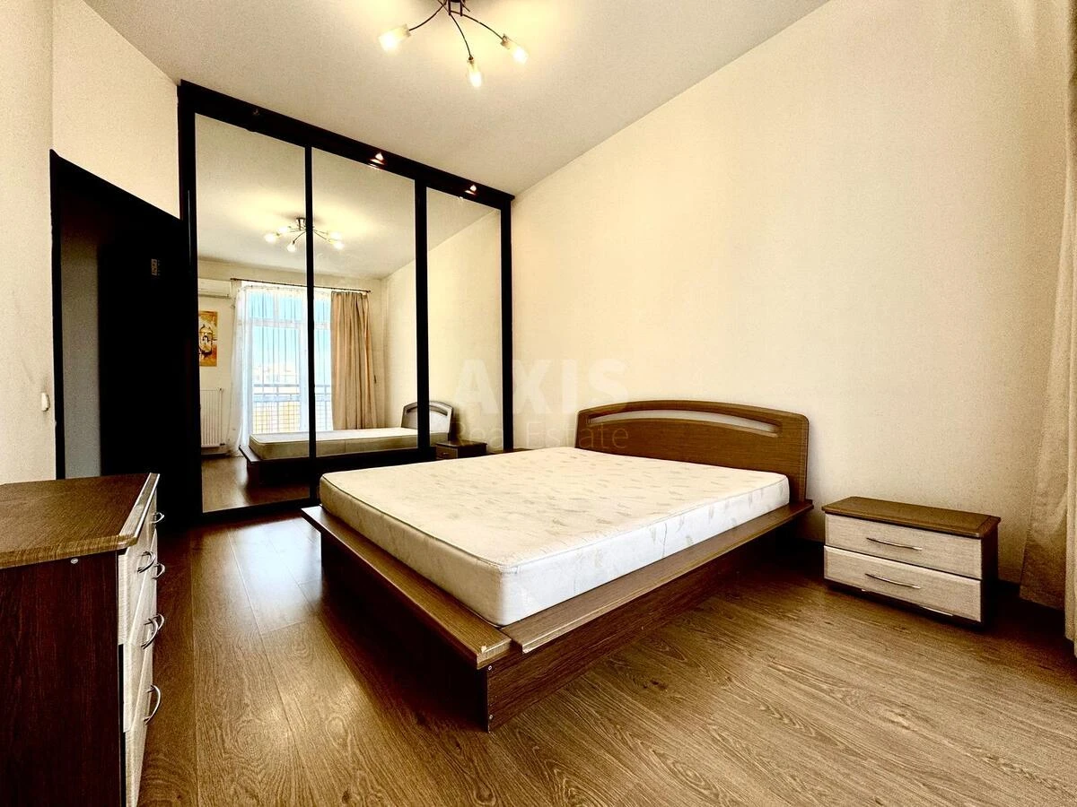 3k apartment vul. Staronavodnyc'ka 6Б660407