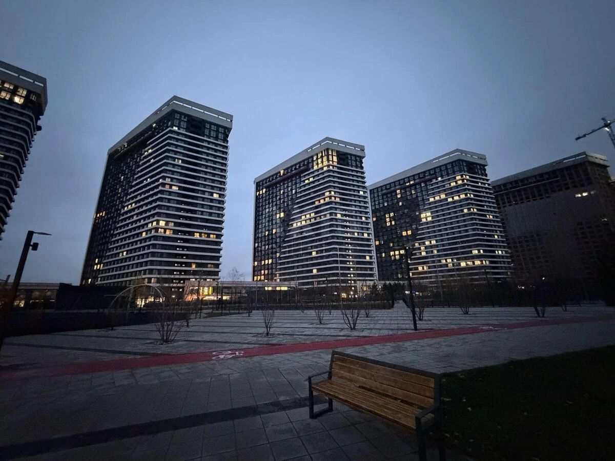 2k apartment vul. Prychal'na 126942111