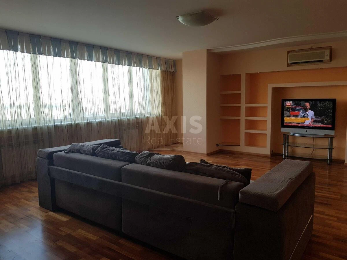 4k apartment pr-t Berestejskij 103683834