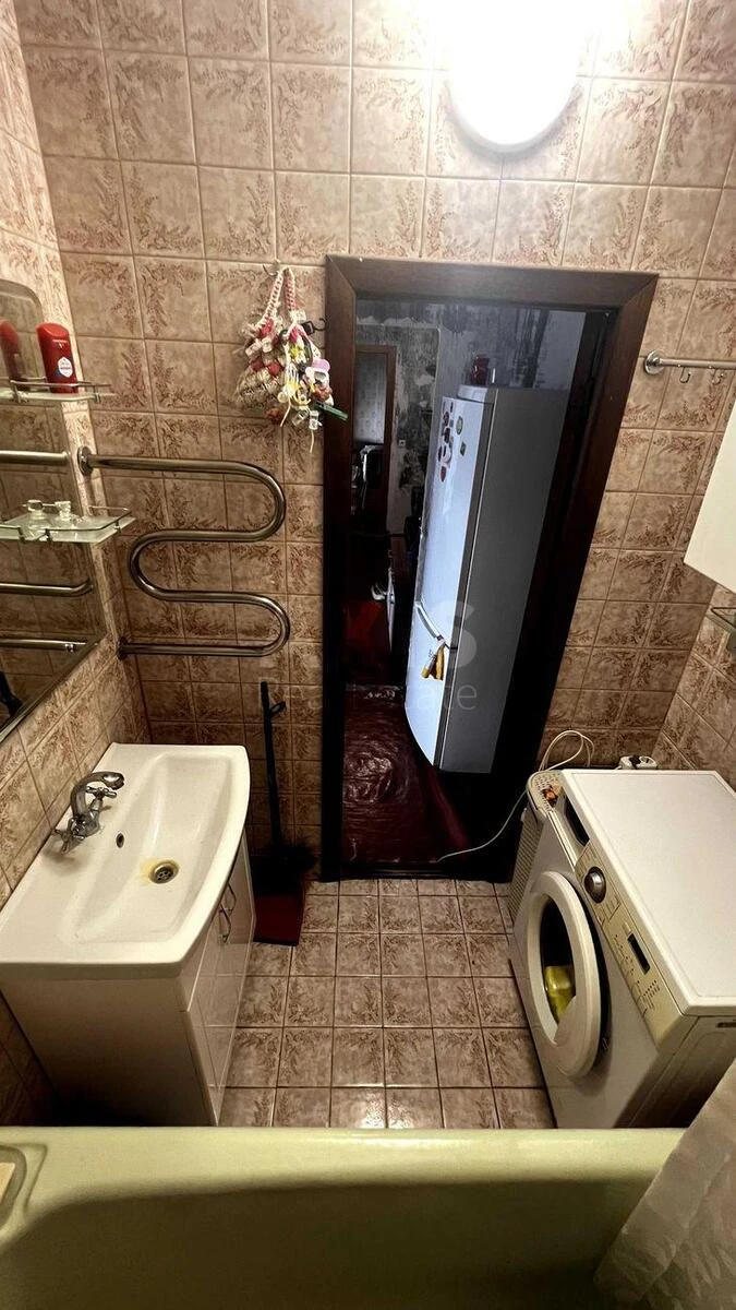 2к квартира ул. Драгоманова 23713786