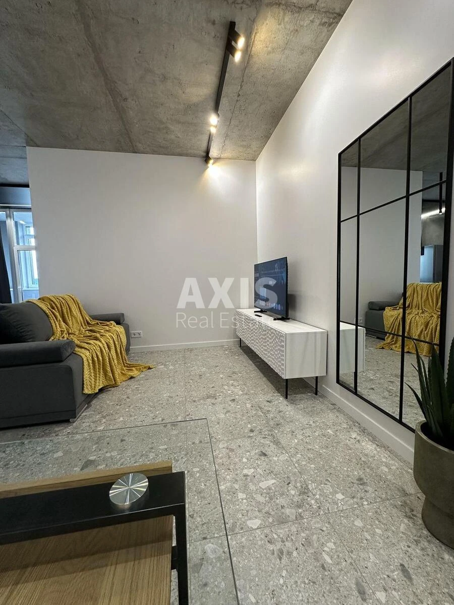 1k apartment pr-t Berestejskij 11B6796012