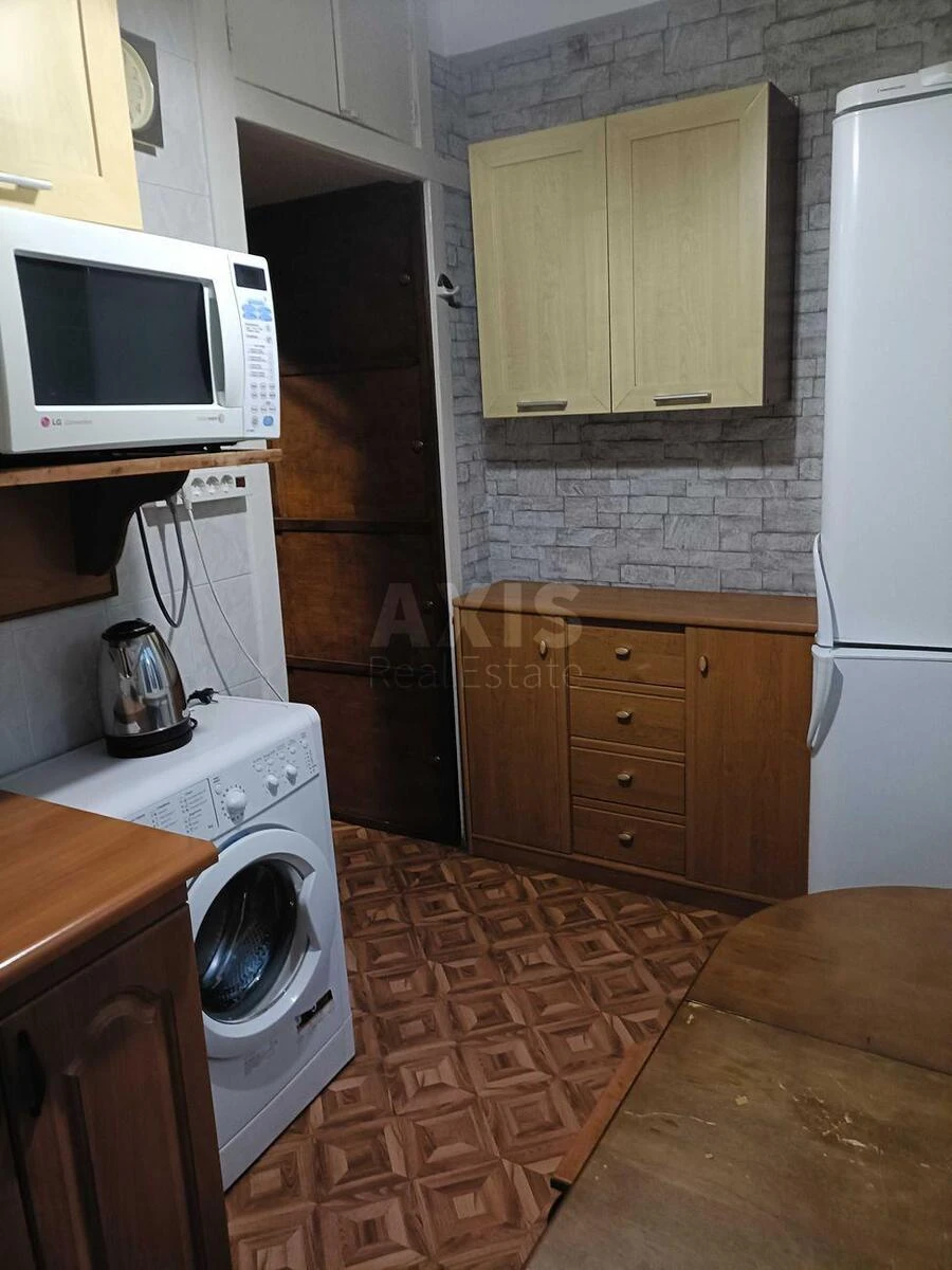 3k apartment vul. Volodymyra Sal's'kogo 31682040
