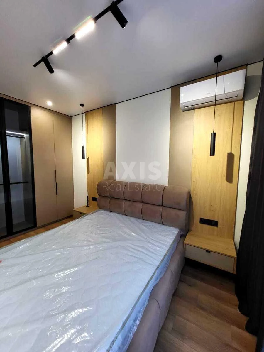 1k apartment vul. Prychal'na 10712978