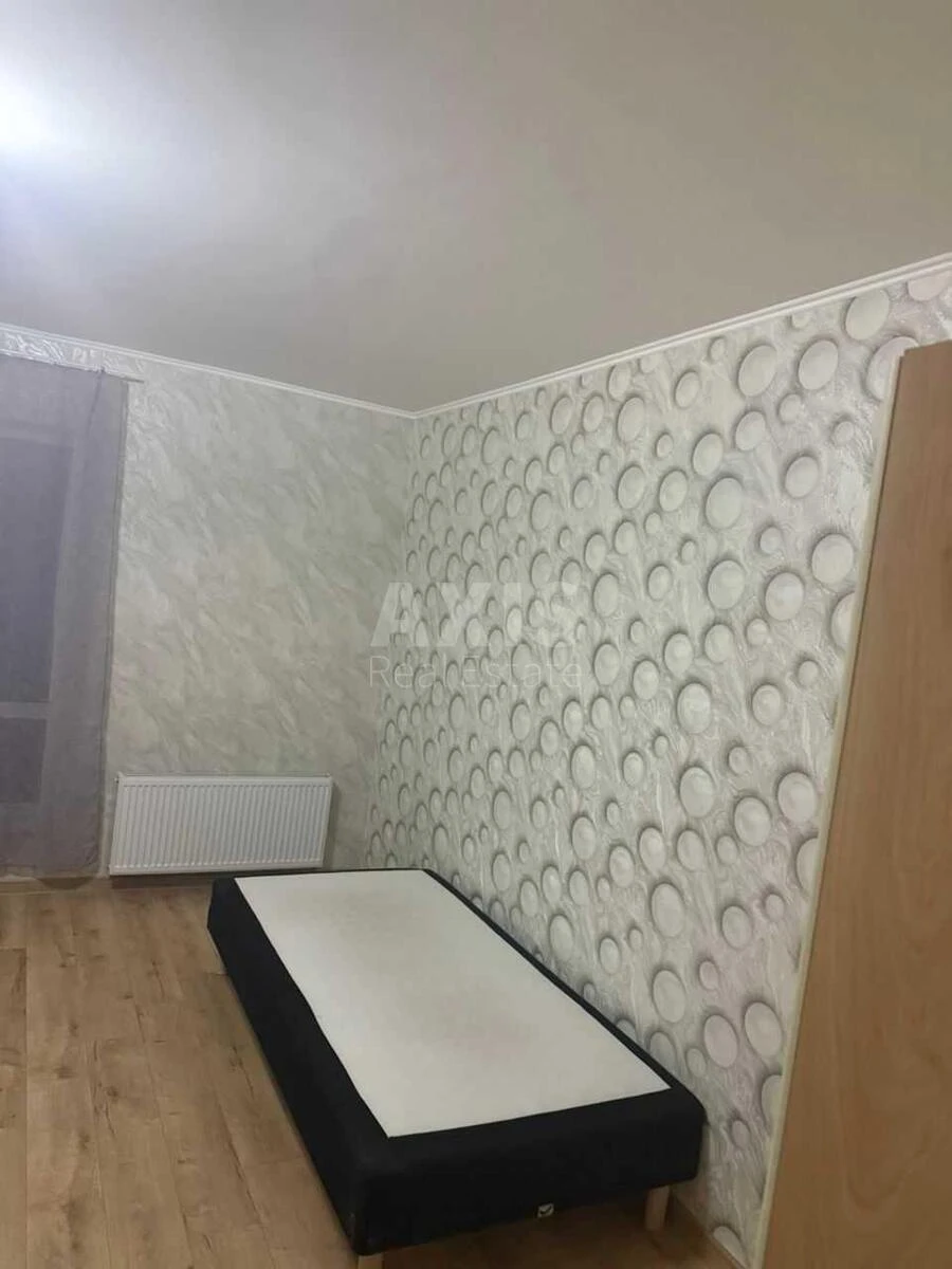 3k apartment vul. Metrologichna 21684867