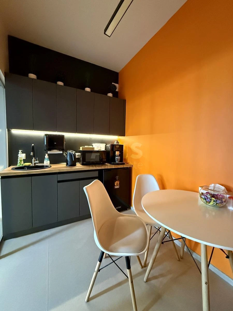 Office vul. Kostjantynivs'ka 75, 130m2668609