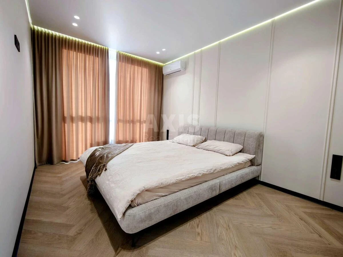 1k apartment vul. Prychal'na 107150411