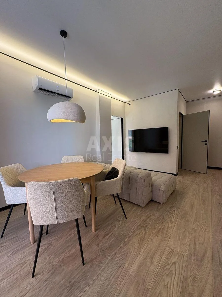 1k apartment vul. Rodyny Kistjakivs'kyh 10