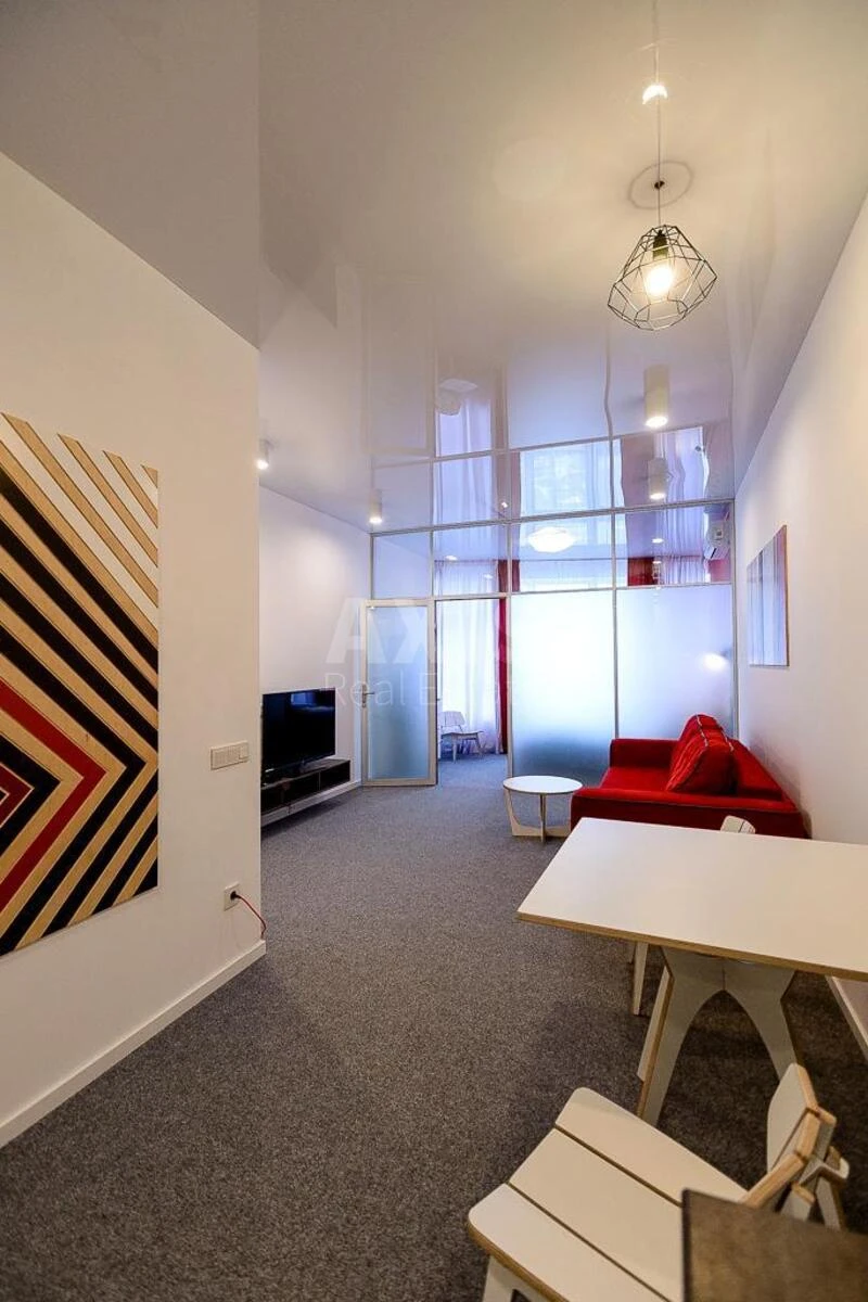 2k apartment uzv. Klovs'kyj 76544313