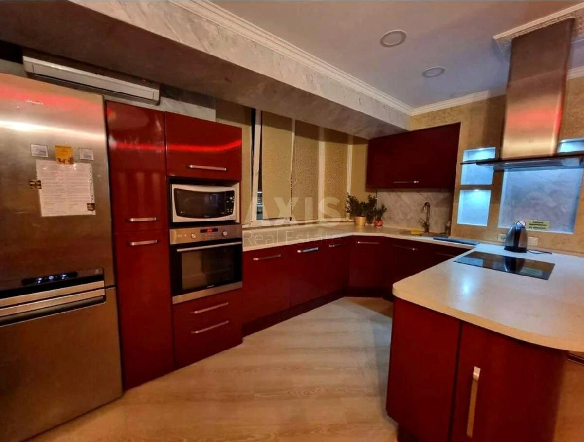 2k apartment vul. Sribnokil's'ka 1270383