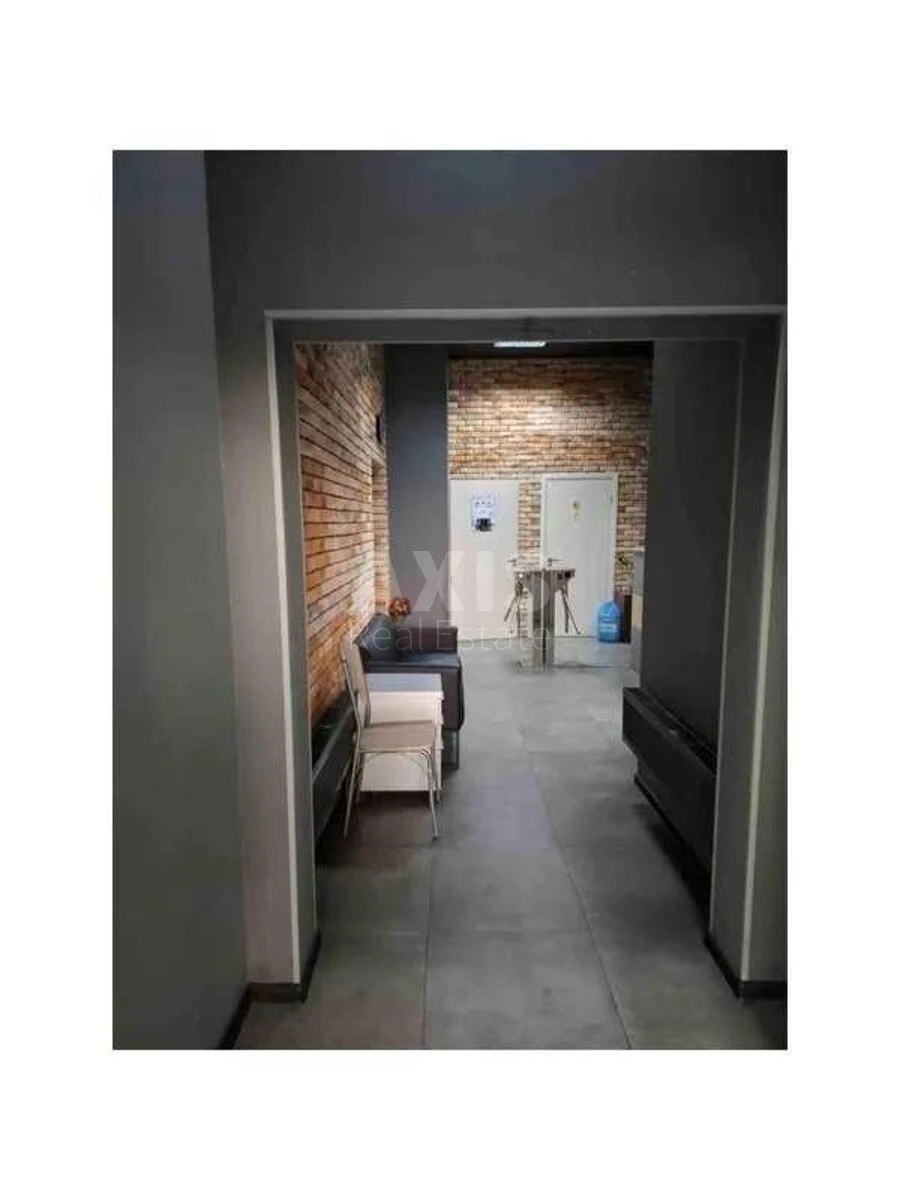 Service object vul. Protasiv Jar 2, 2377m2657013