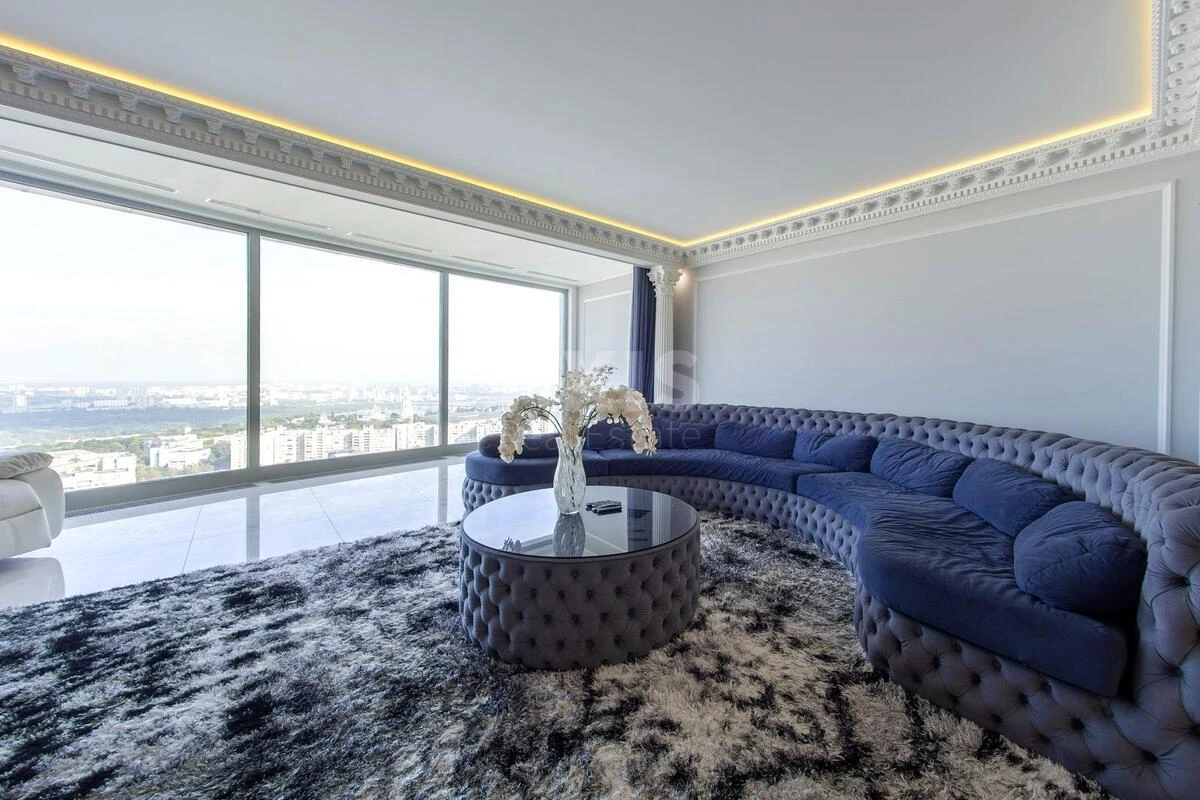 3к квартира спуск Кловский 76581818