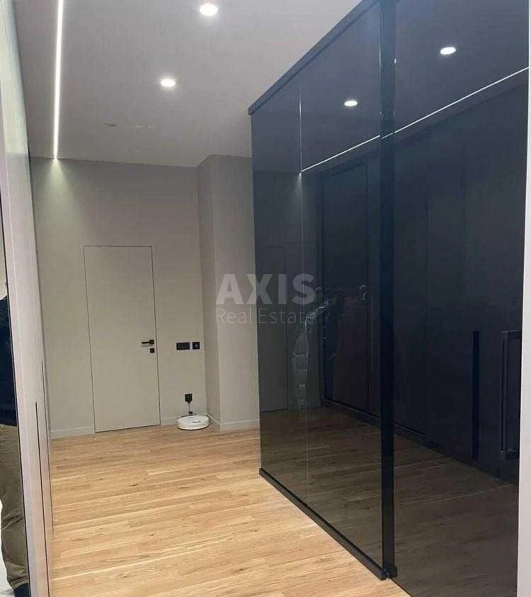 4k apartment nab. Dniprovs'ka 14647166