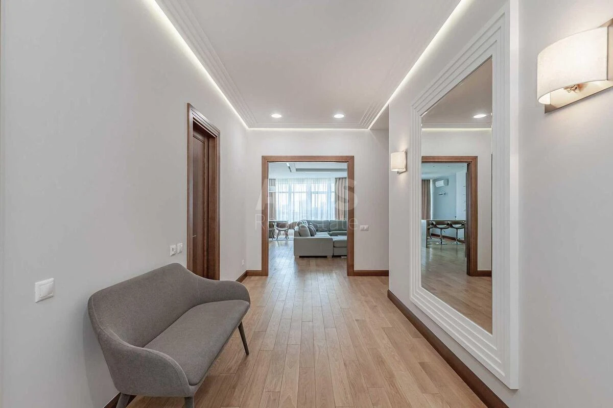 3k apartment uzv. Klovs'kyj 7А6932115