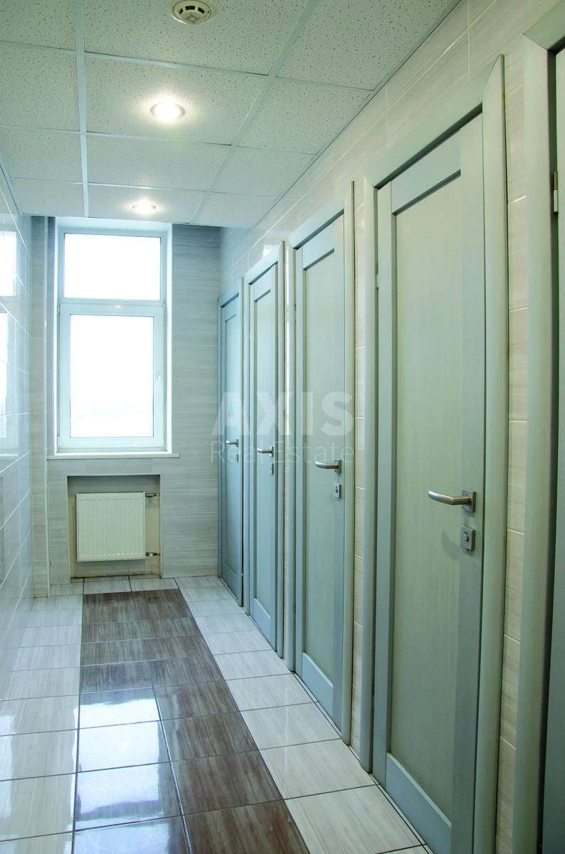 Office vul. Geroi'v Kosmosu 4, 1775m26779710