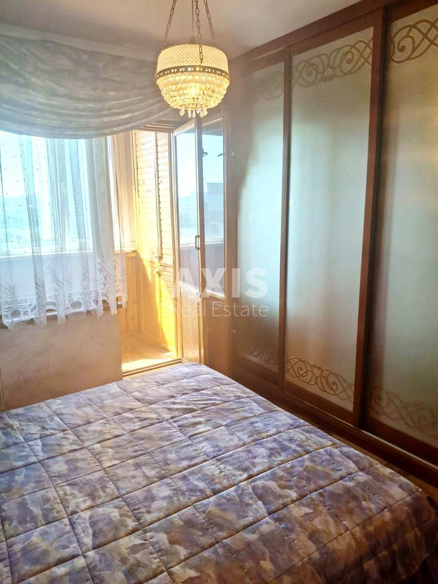 4k apartment vul. Jordans'ka 11В639481