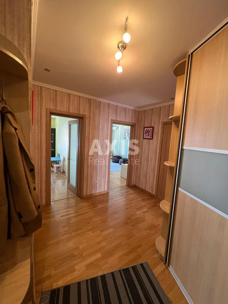 2k apartment vul. Yulia Zdanovska sixty amps529522
