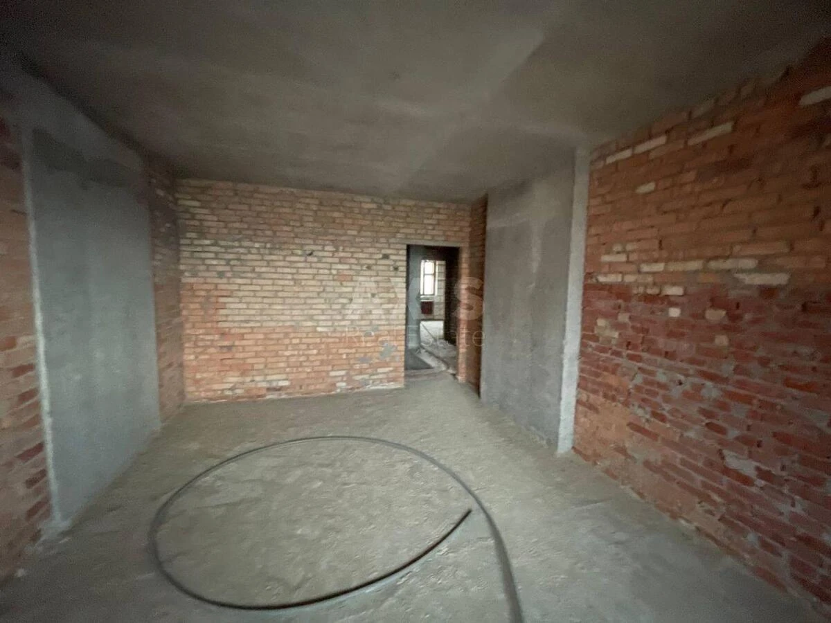 5k apartment vul. Ahmatovoi' Anny 13Д697842