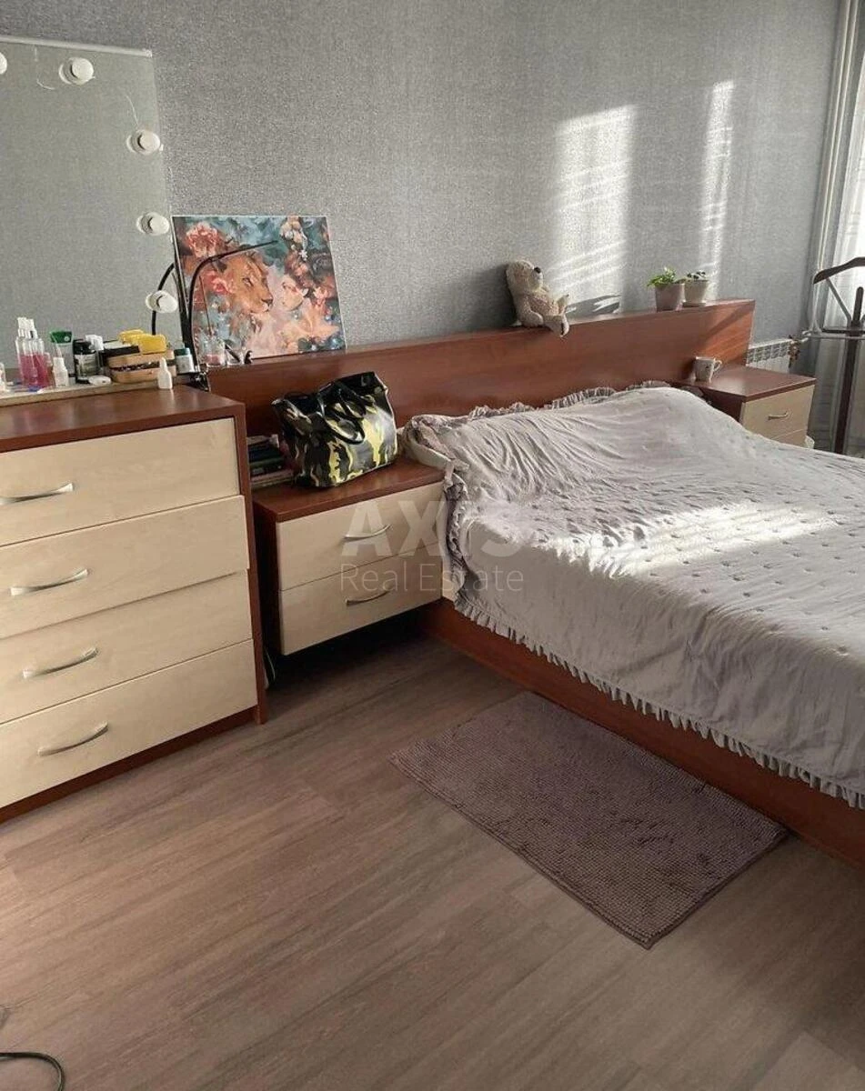 3к квартира ул. Голосеевская 6648225