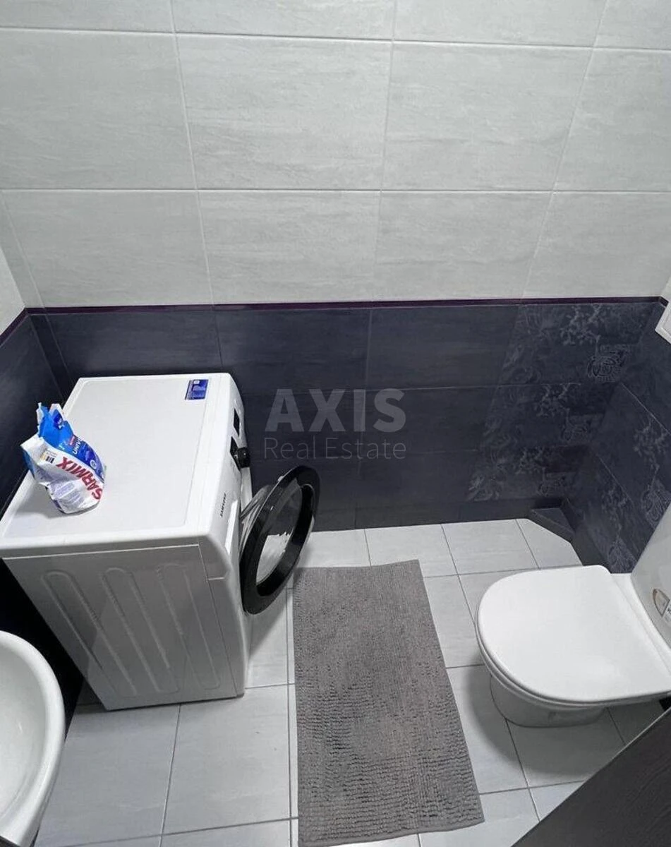 2k apartment vul. Yulia Zdanovska 50/2651949