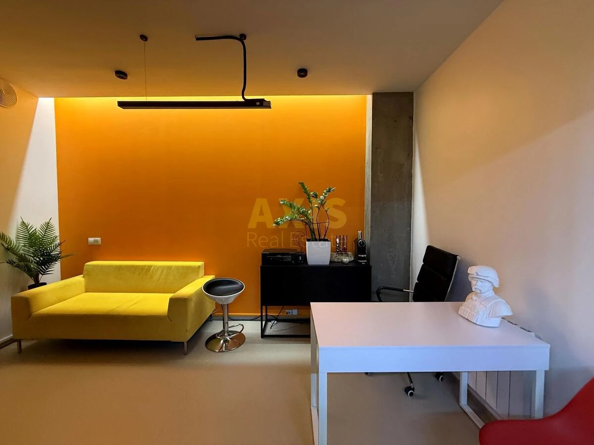 Office vul. Kostjantynivs'ka 75, 130m26686010