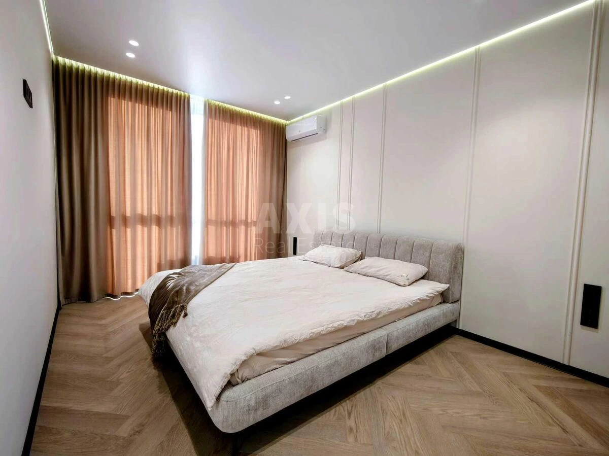 1k apartment vul. Prychal'na 107150412