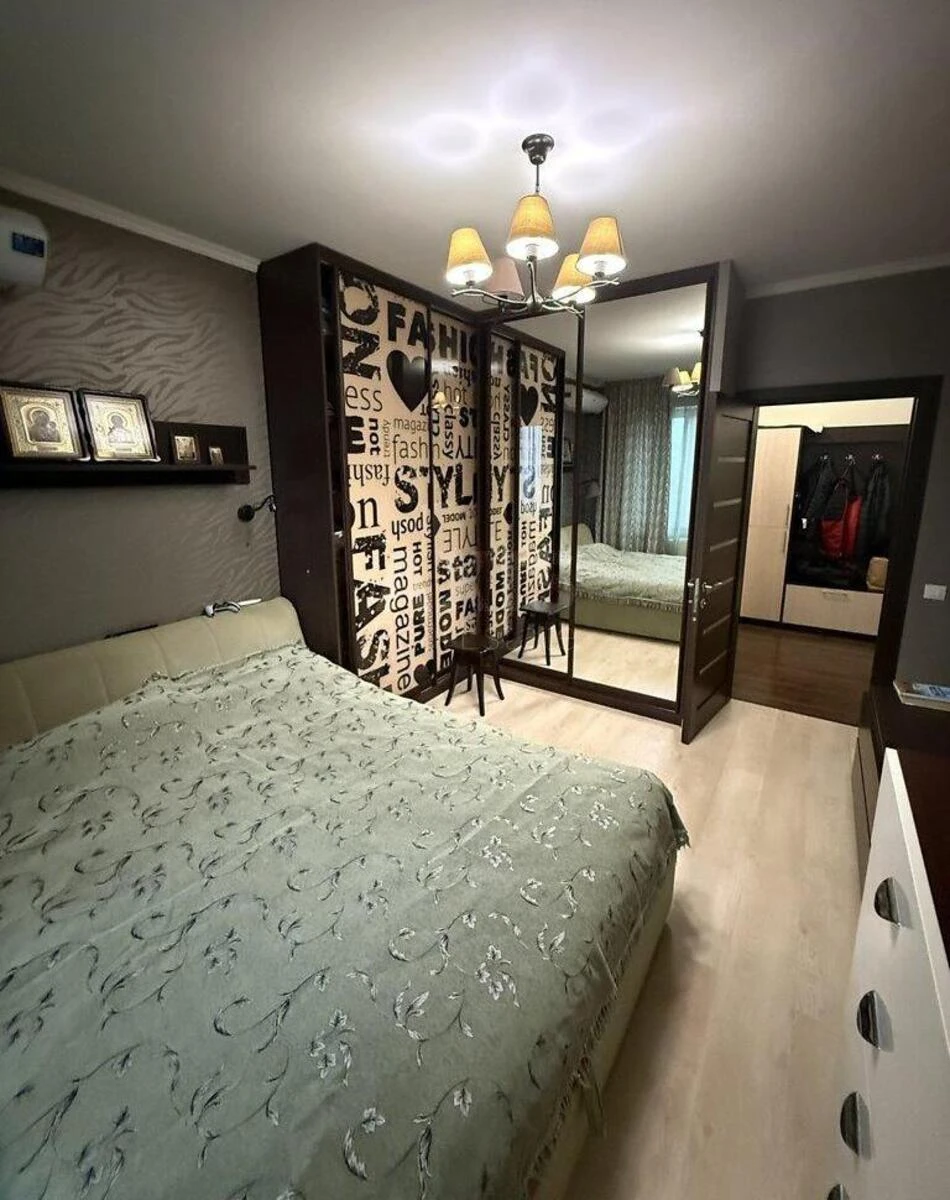 2k apartment vul. Petropavlivs'ka 50Б716532