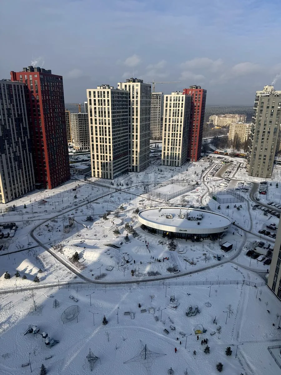 2k apartment vul. Oleksandra Olesja 8/17