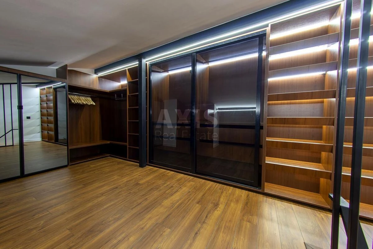 3k apartment vul. Glybochyc'ka 136405922