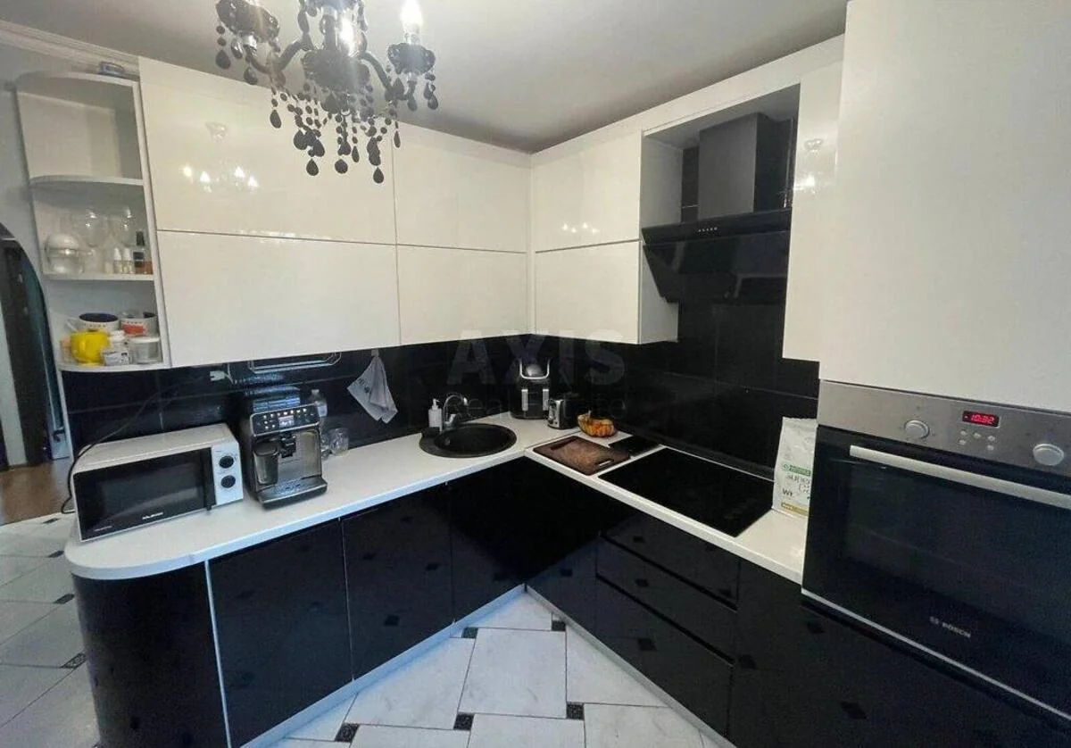 3k apartment vul. Vyshgorods'ka 47Б