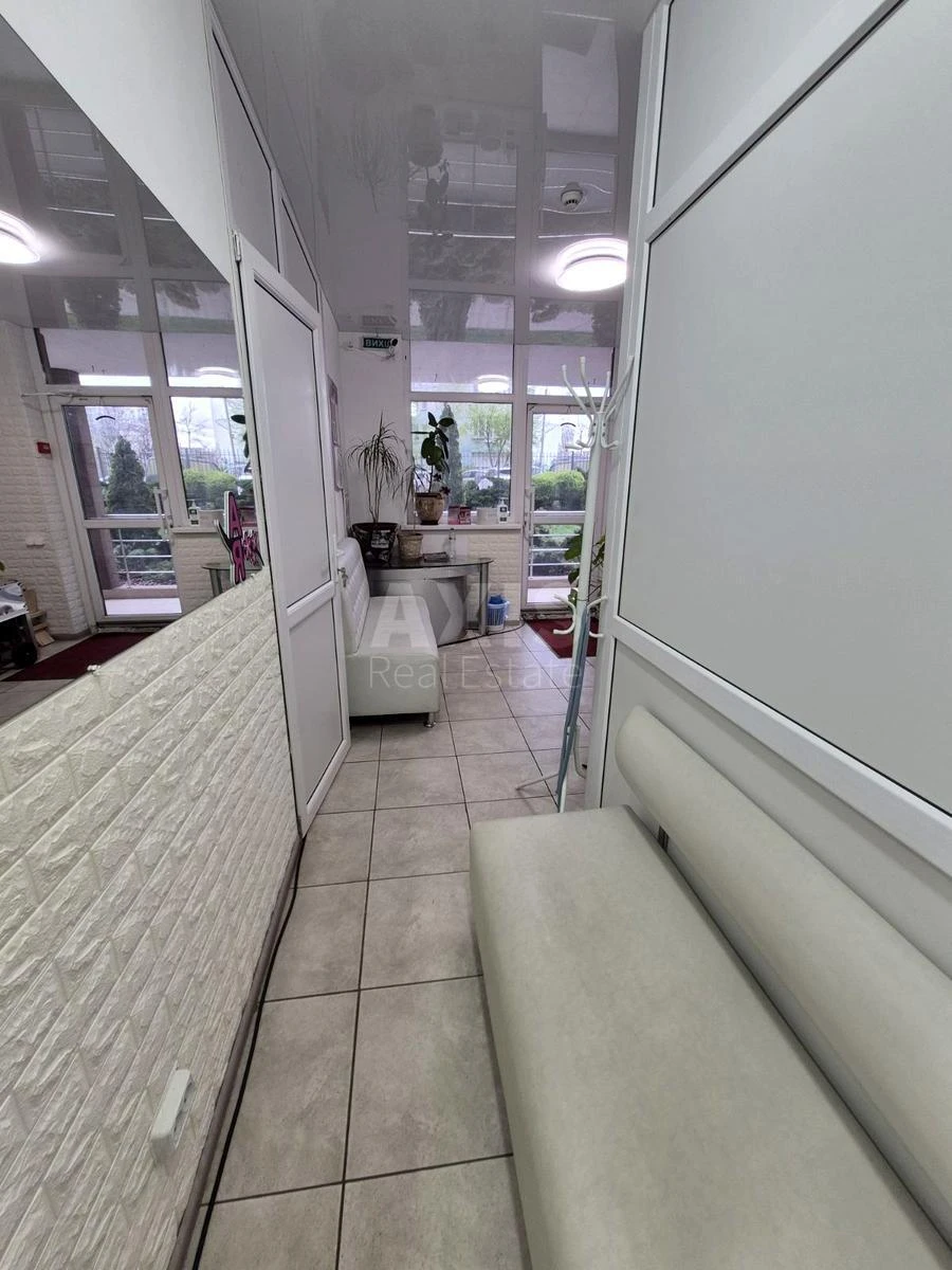 Объект торговли ул. Елены Пчилки 3В, 50м26772512