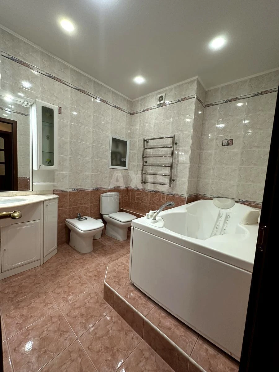 3к квартира ул. Андрея Верхогляда 46104010