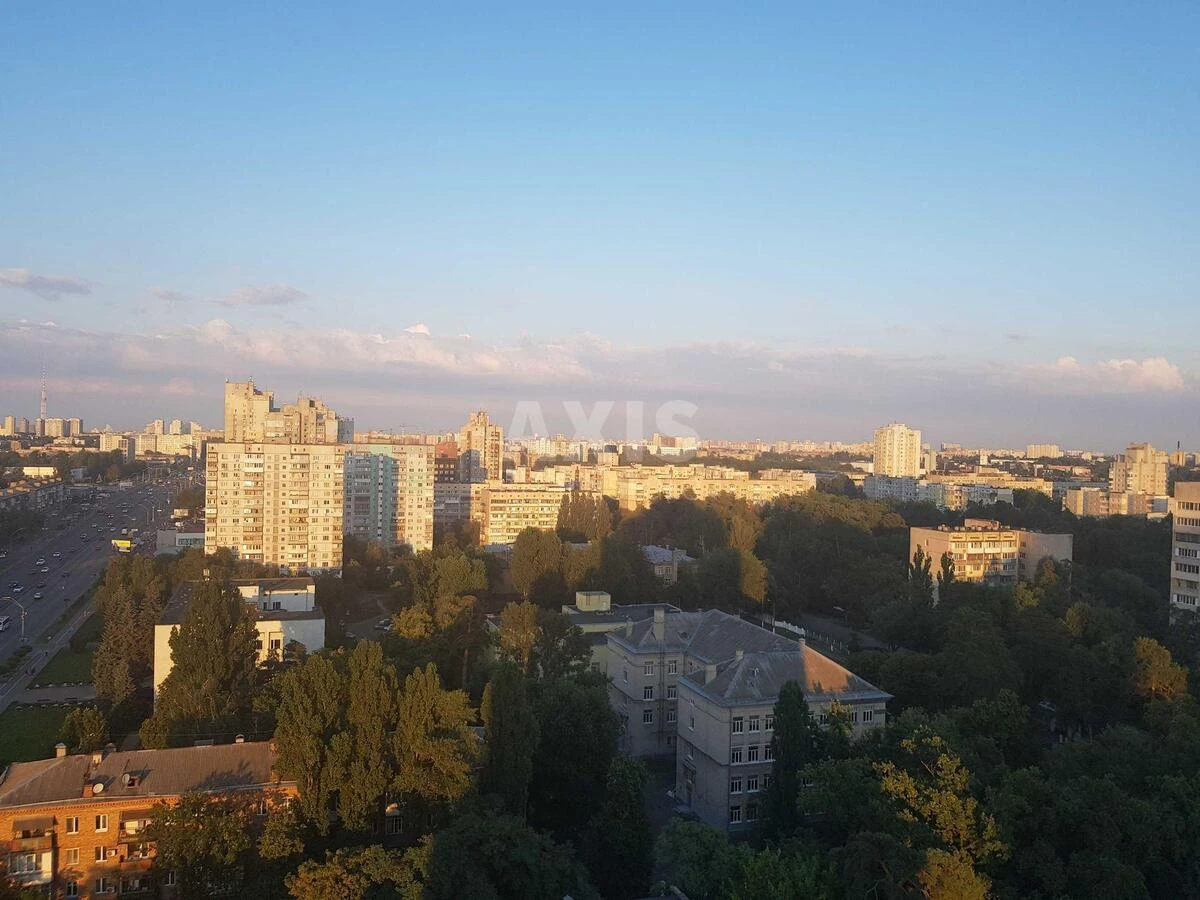 4k apartment pr-t Berestejskij 103683836