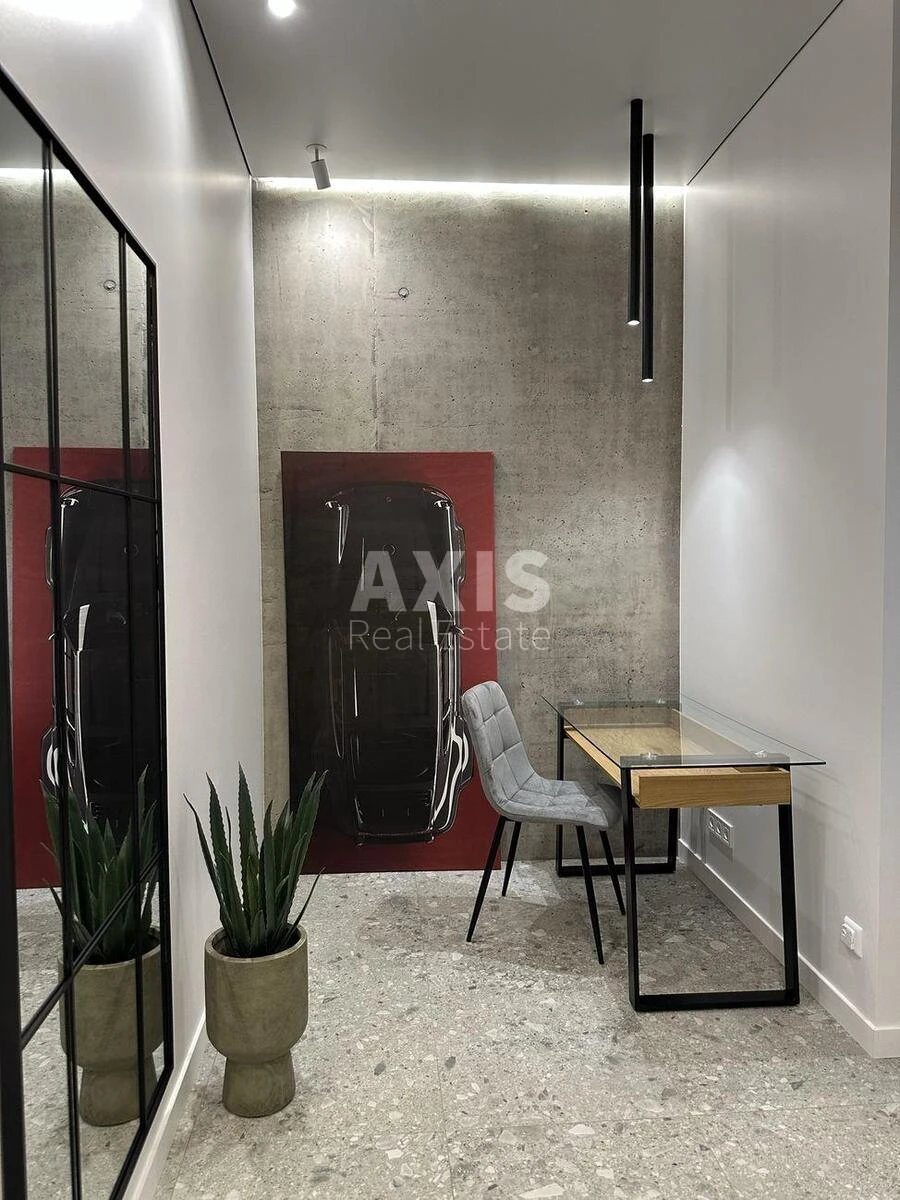 1k apartment pr-t Berestejskij 11B6796014