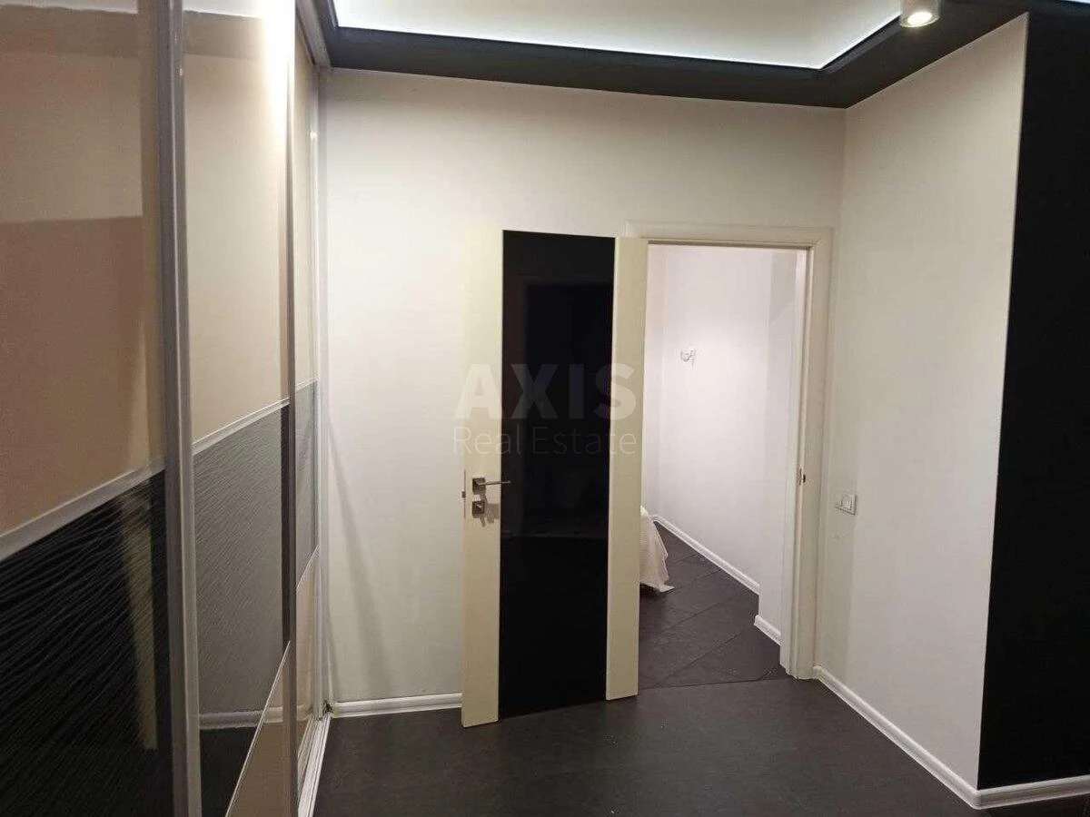 1k apartment pr-t Lobanovs'kogo 4Г683382