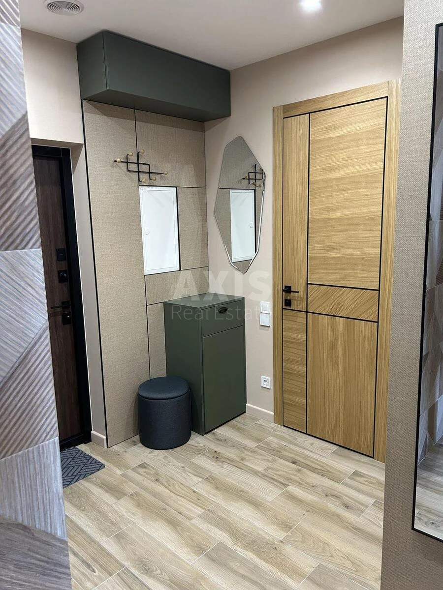 1к квартира ул. Александра Олеся 9А7110912