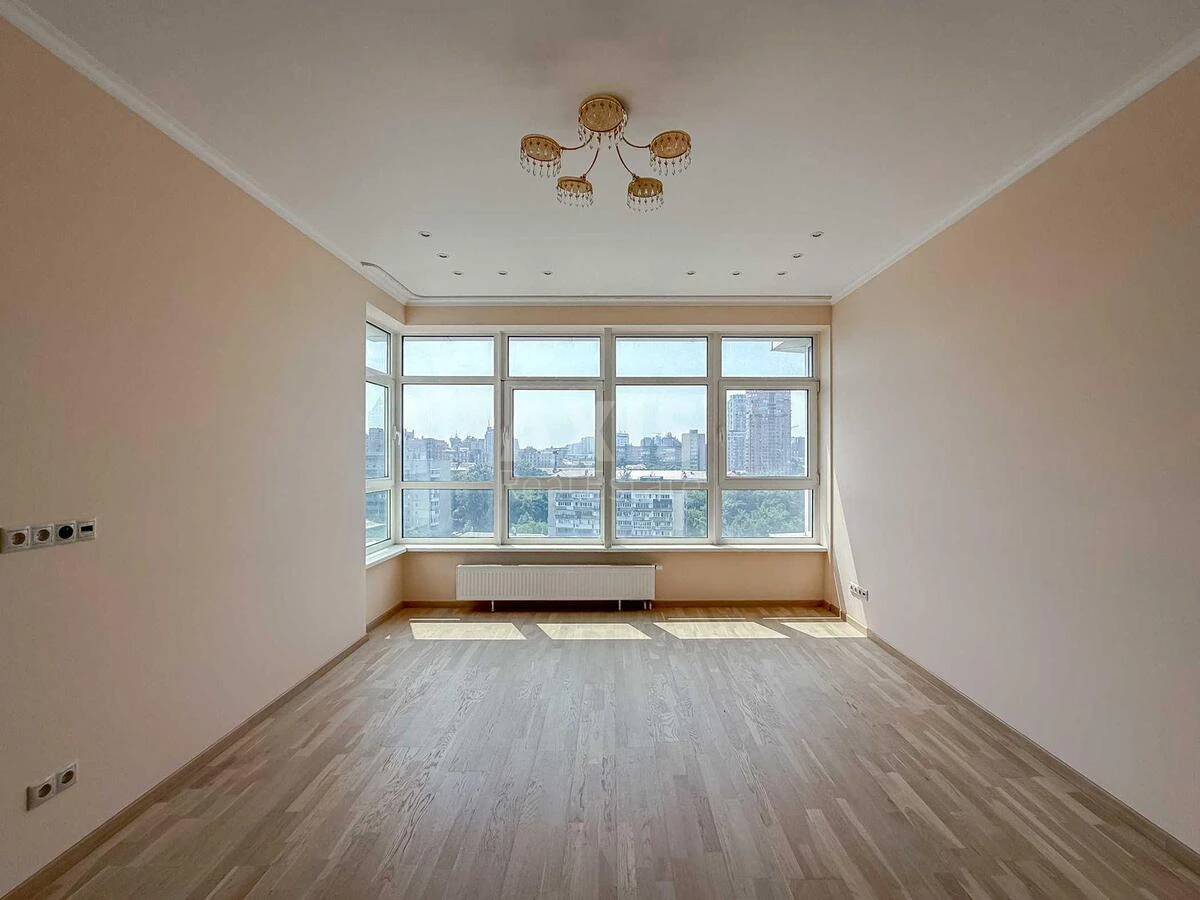 4k apartment uzv. Klovs'kyj 7А711611