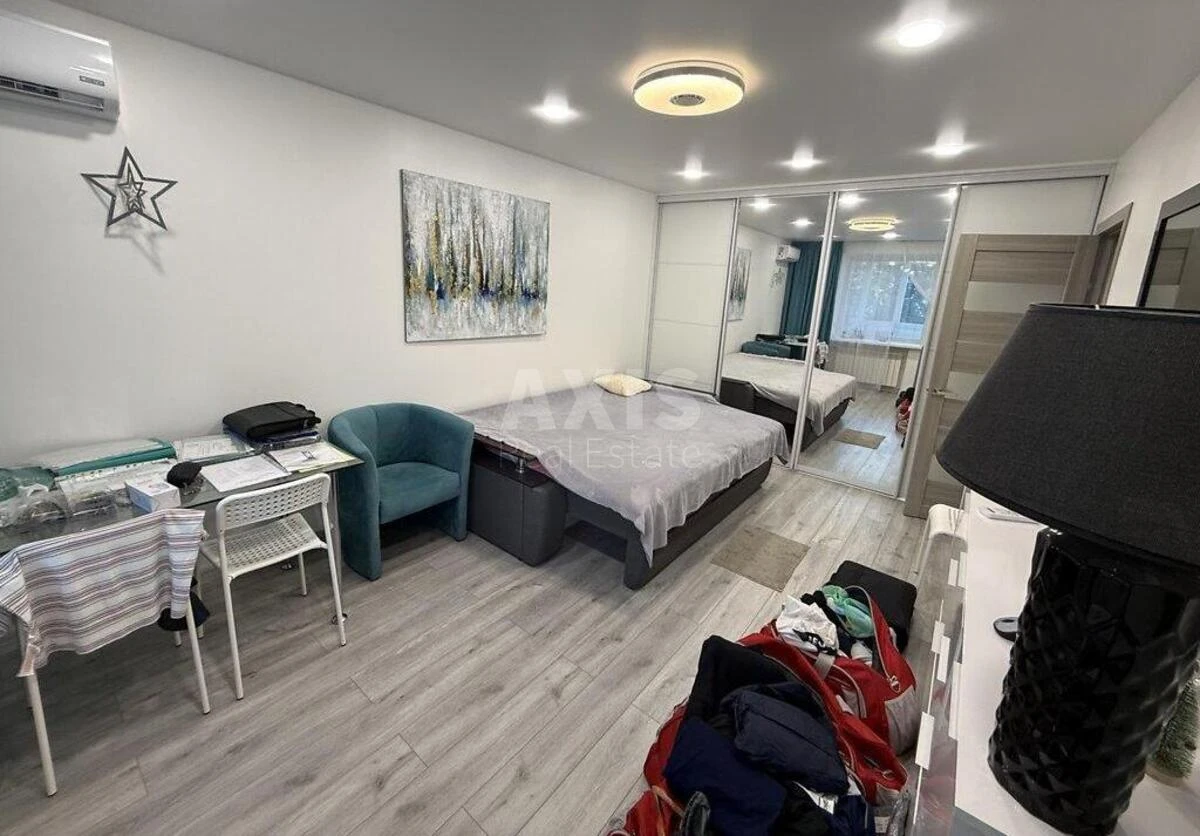 1k apartment vul. Rosijs'ka 31Б696836