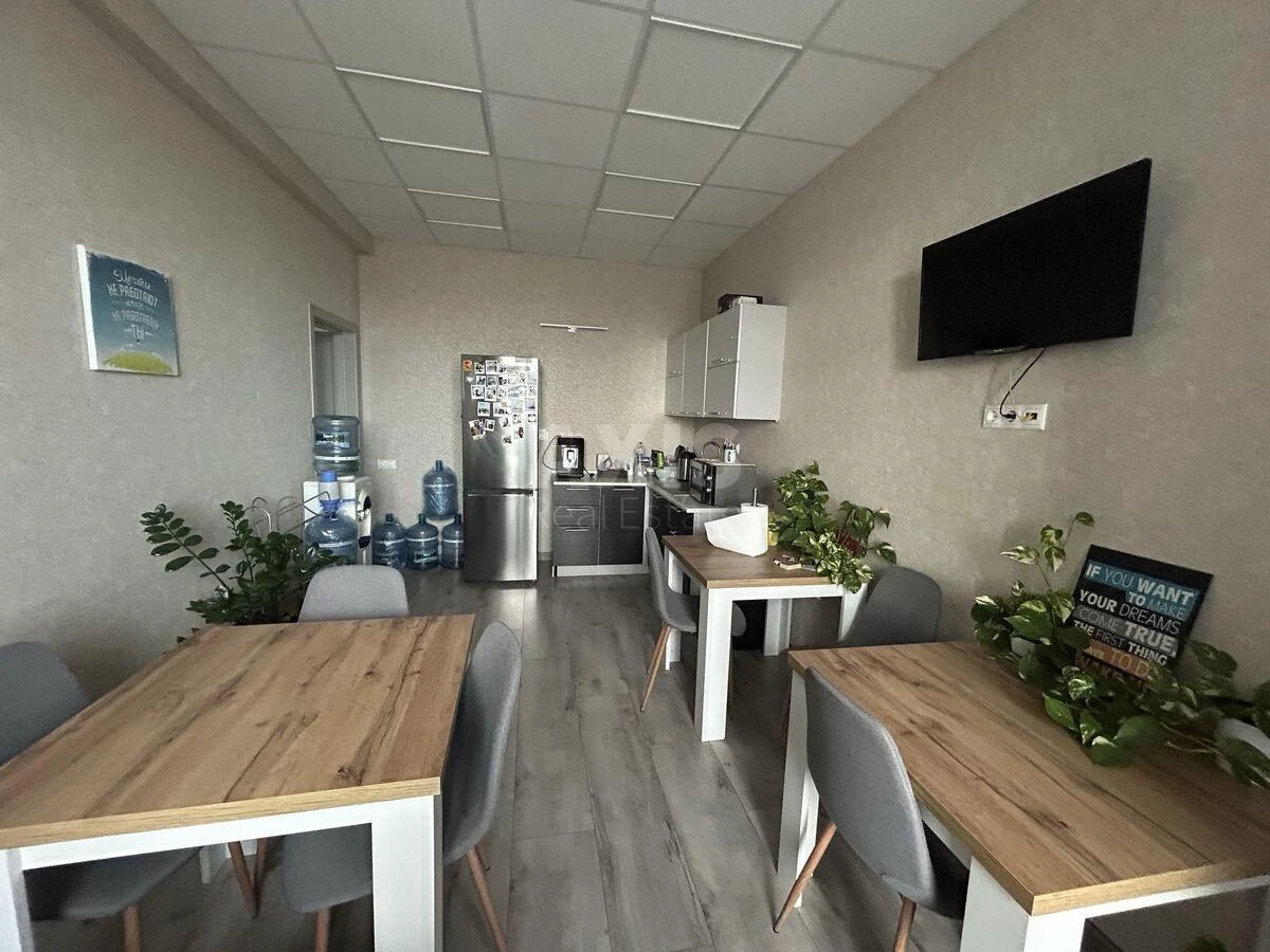 Office vul. Mykil's'ko-Slobids'ka 3Б, 175m27121614