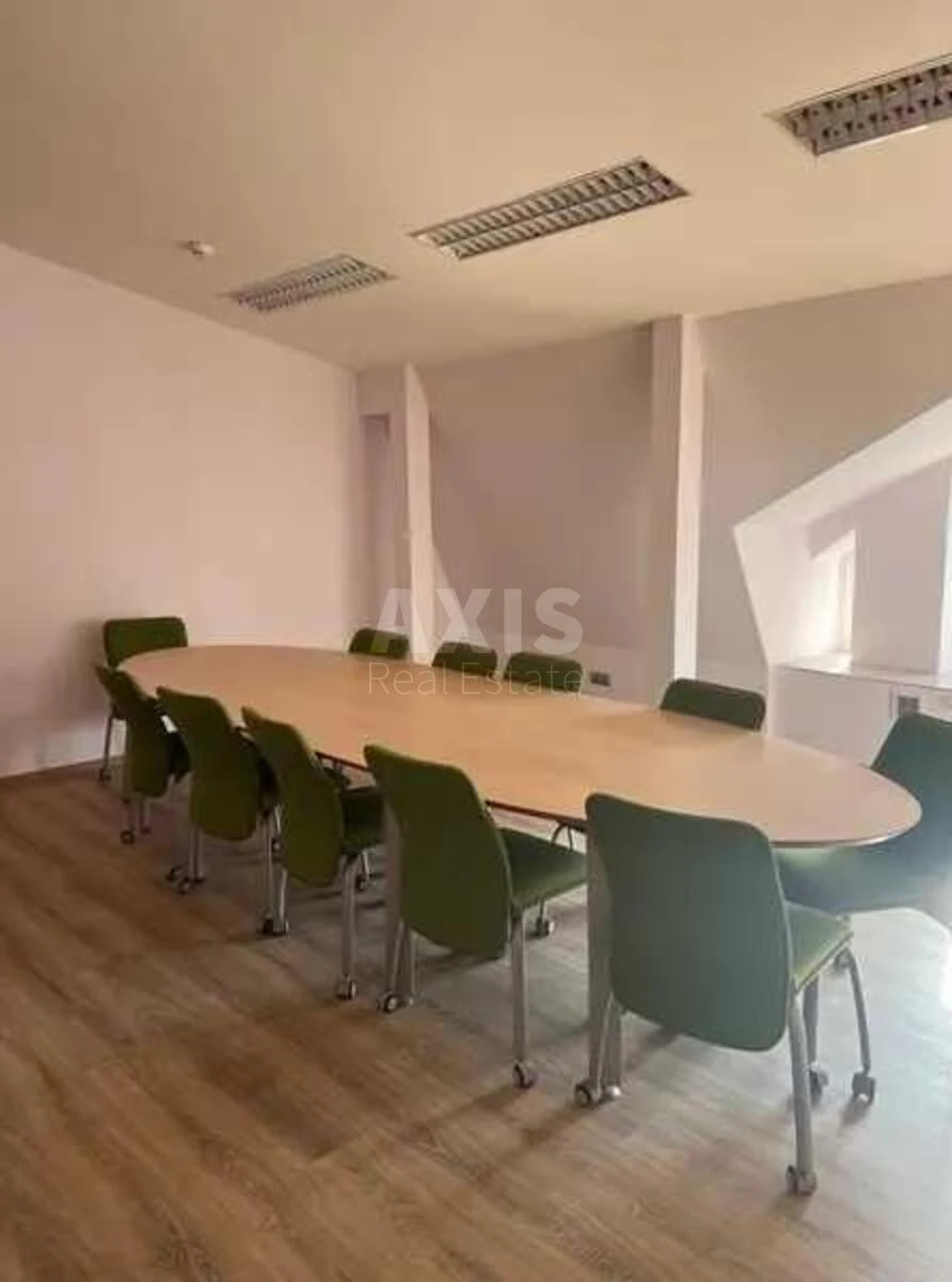 Office vul. Volodymyrs'ka 97/37, 500m2635012