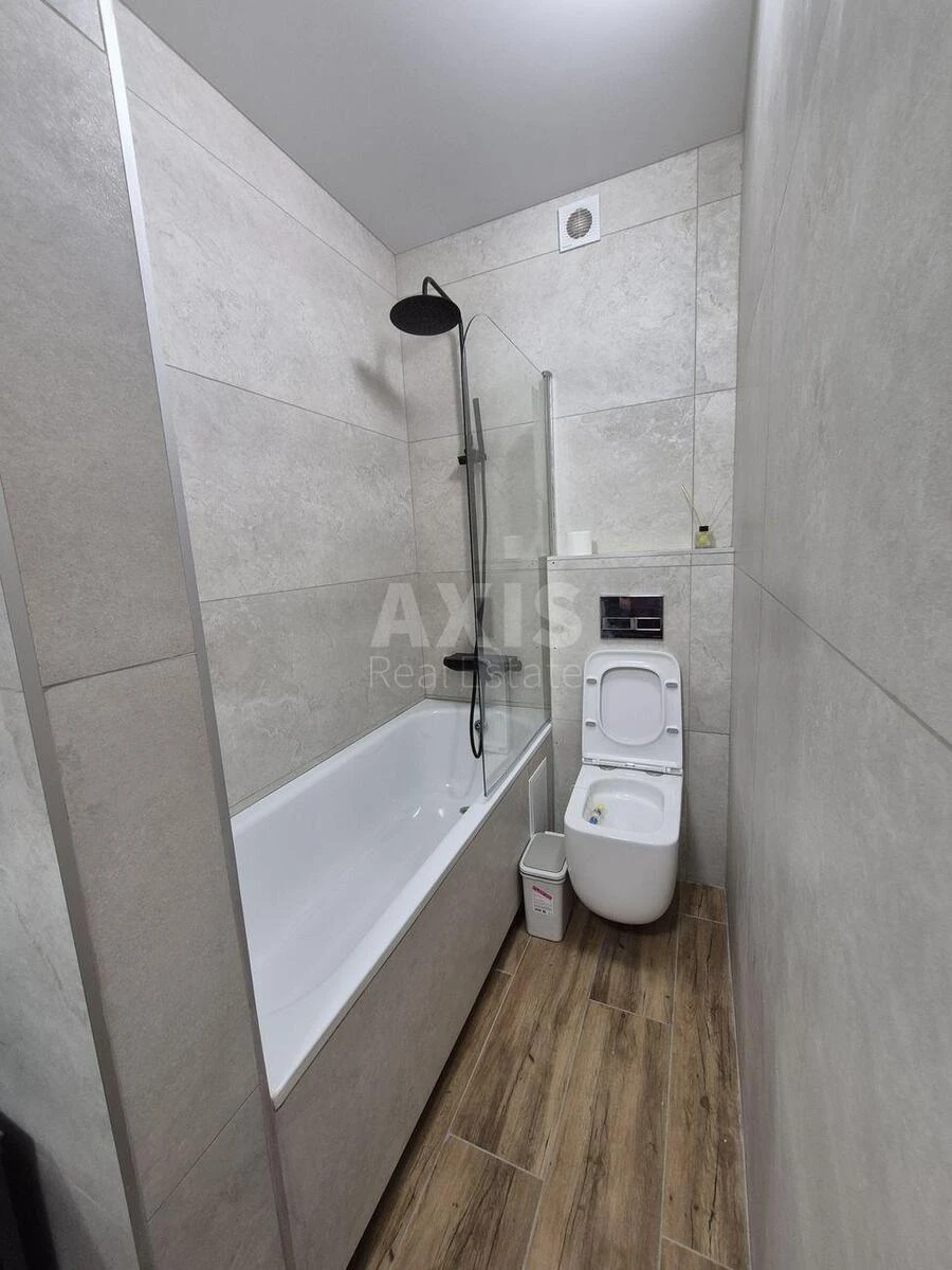 2k apartment pr-t Glushkova Akademika 42699306