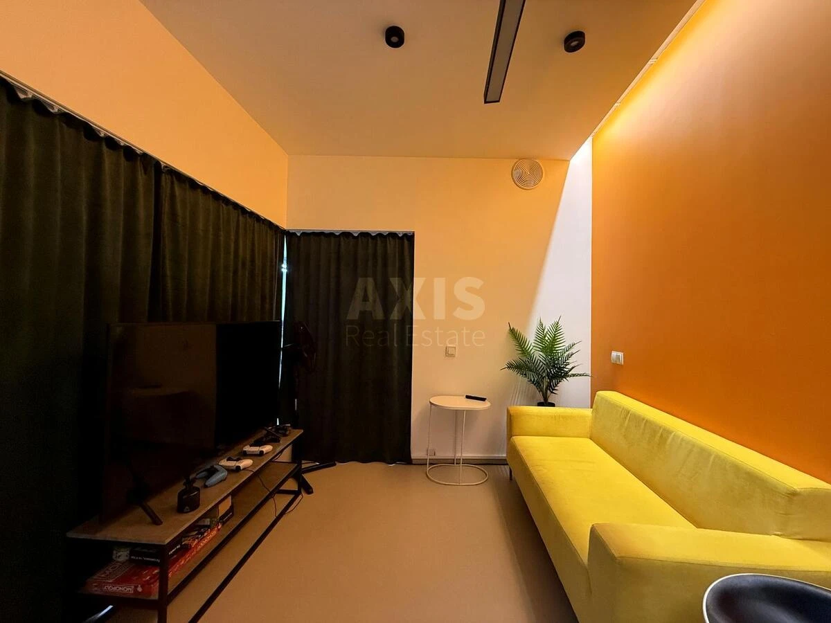 Office vul. Kostjantynivs'ka 75, 130m26686011