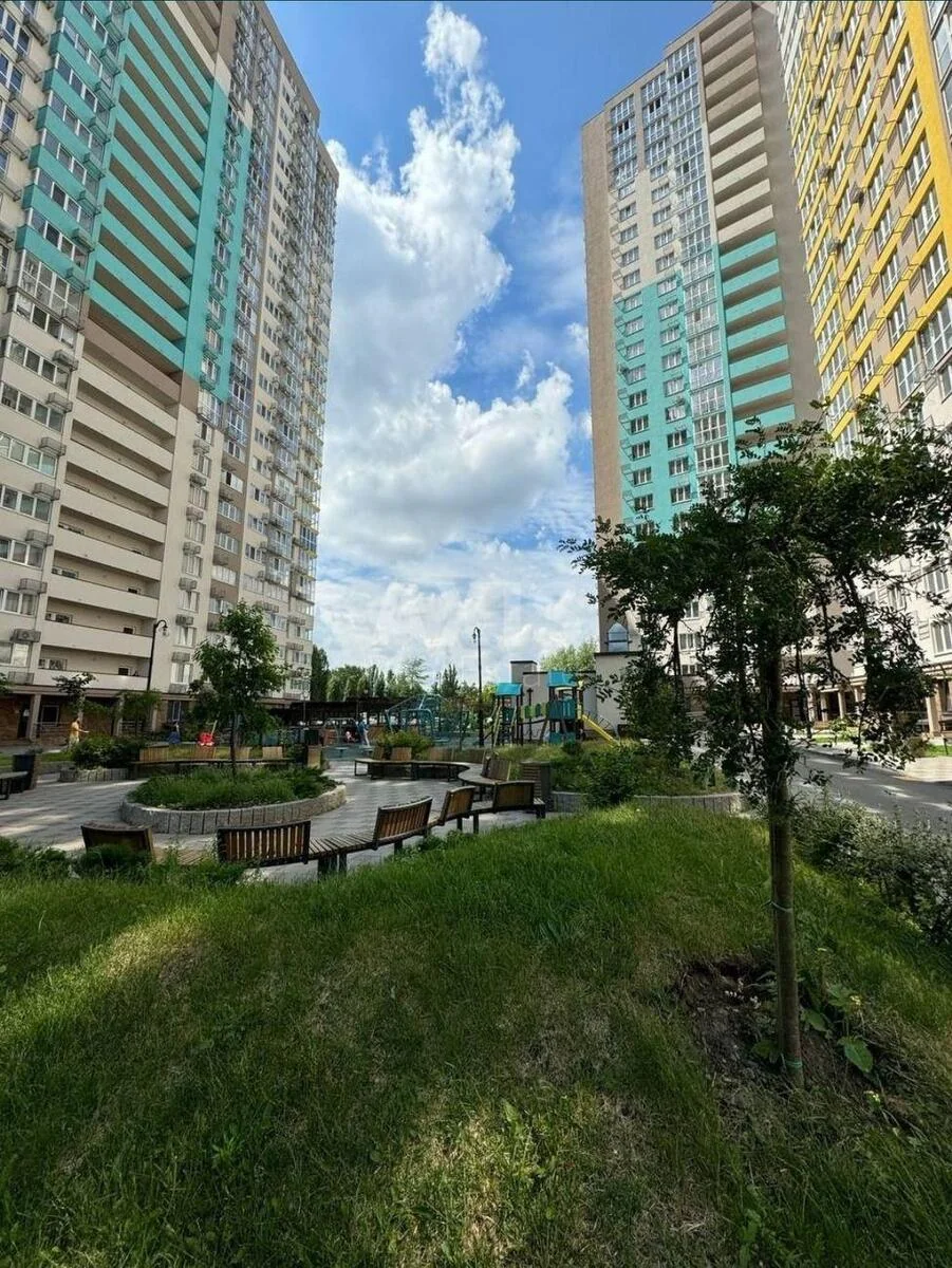 3к квартира ул. Заболотного Академика 15