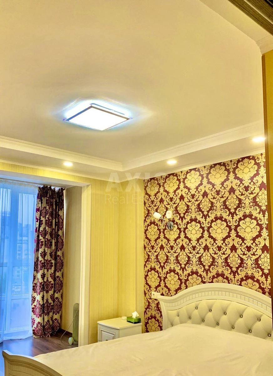 3к квартира ул. Малевича Казимира 89652844