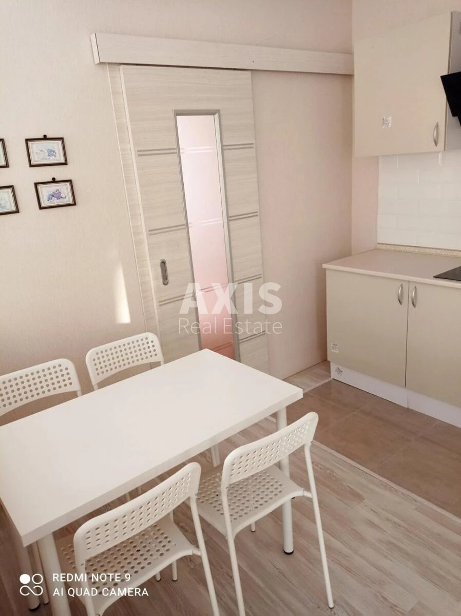 2k apartment vul. Nagirna 16660391