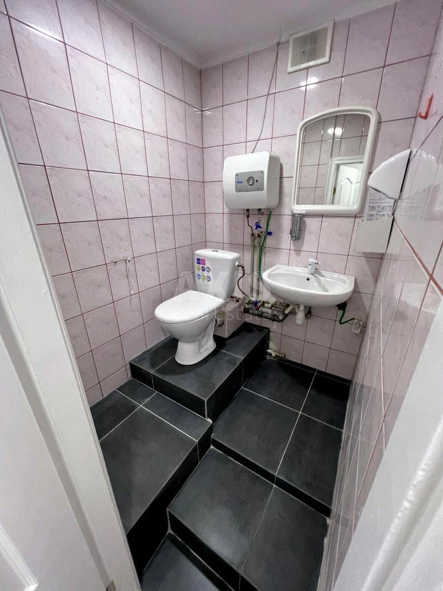 Office pr-t Lesja Kurbasa 1, корп. 2, 90m2672545