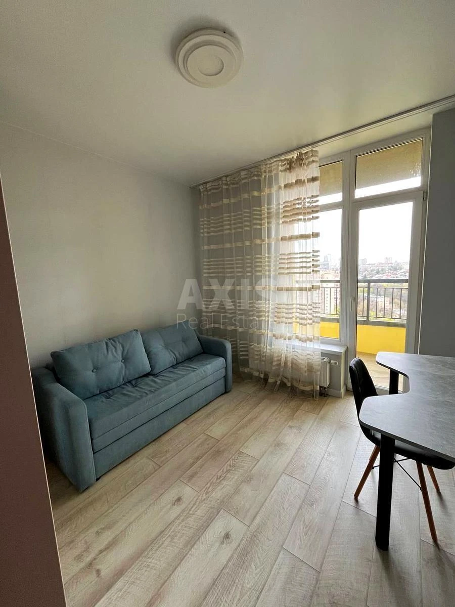 3k apartment vul. Radchenka Petra 10704046